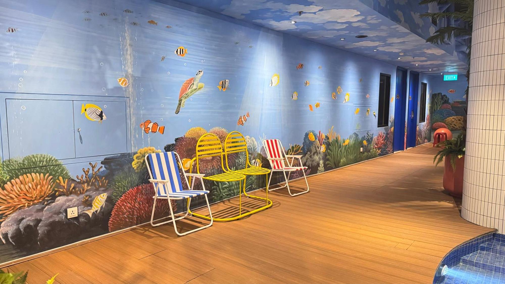 Yellow Bee Resort Cililitan Jakarta Exterior foto
